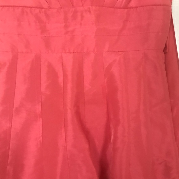 Beautiful Salmon Short Sleeveless Dress. Large - Picture 3 of 7